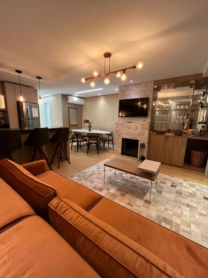 Apartamento Espetacular, 2 Suites, A 30M Da Rua Coberta กรามาโด ภายนอก รูปภาพ