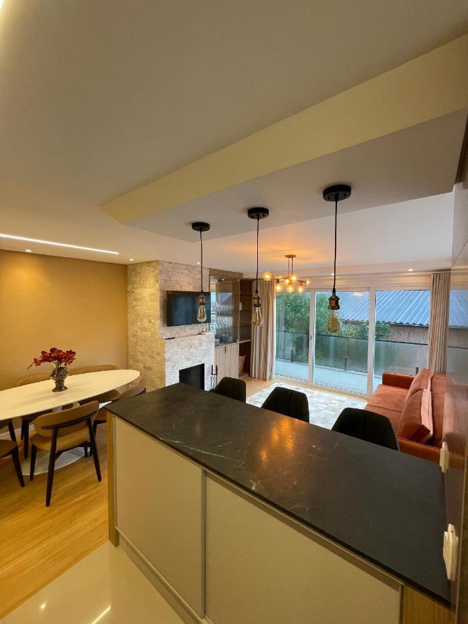 Apartamento Espetacular, 2 Suites, A 30M Da Rua Coberta กรามาโด ภายนอก รูปภาพ
