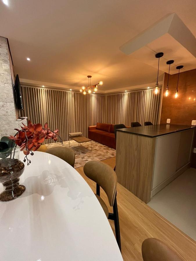 Apartamento Espetacular, 2 Suites, A 30M Da Rua Coberta กรามาโด ภายนอก รูปภาพ