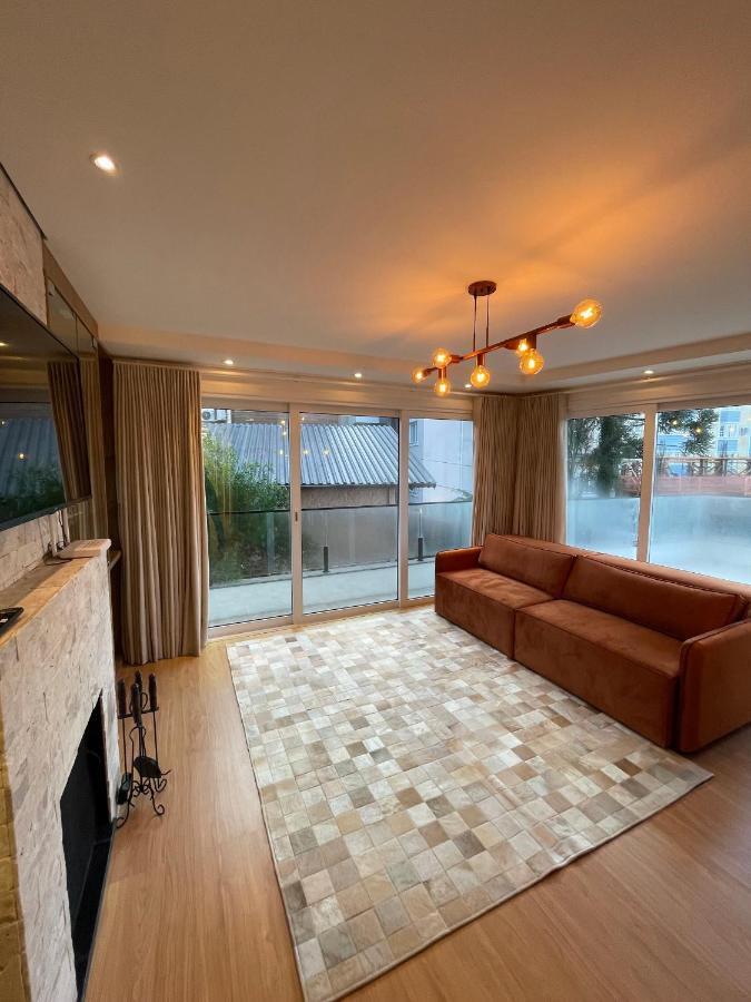 Apartamento Espetacular, 2 Suites, A 30M Da Rua Coberta กรามาโด ภายนอก รูปภาพ