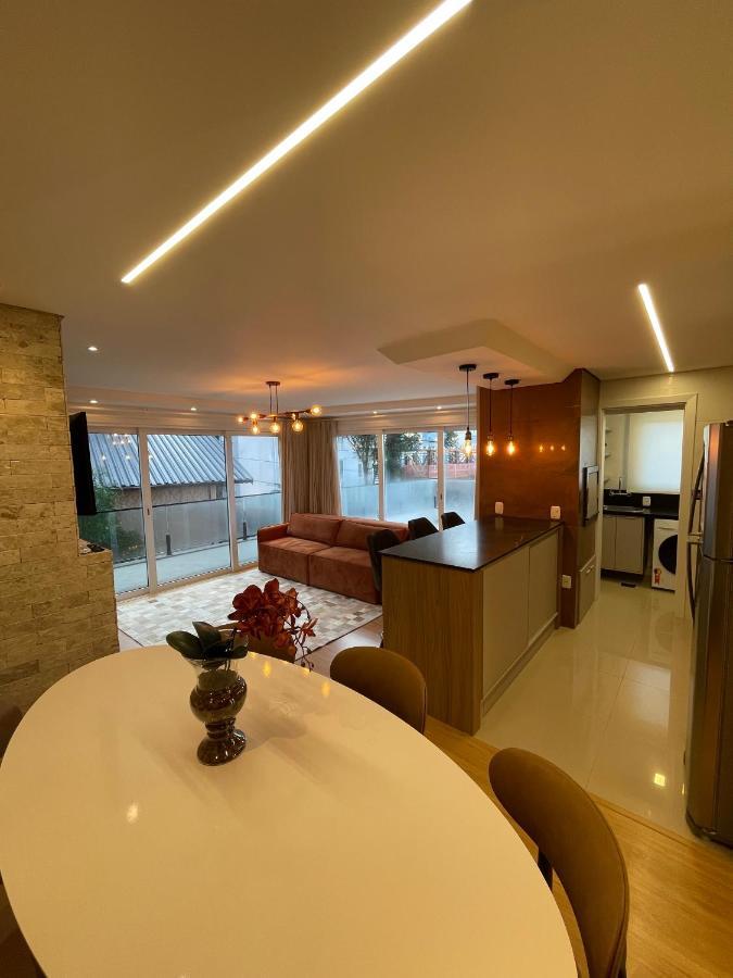 Apartamento Espetacular, 2 Suites, A 30M Da Rua Coberta กรามาโด ภายนอก รูปภาพ