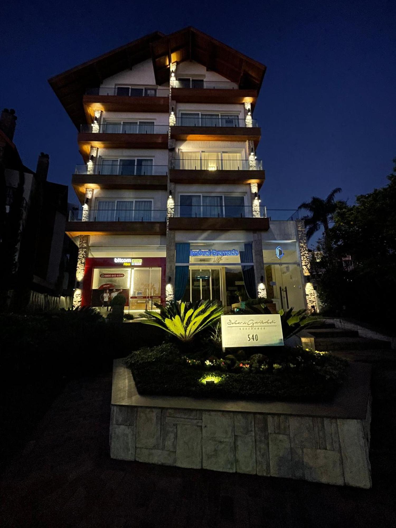 Apartamento Espetacular, 2 Suites, A 30M Da Rua Coberta กรามาโด ภายนอก รูปภาพ